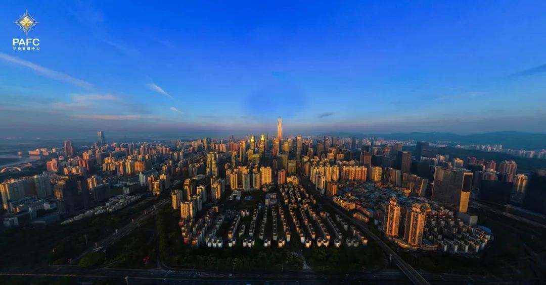 深圳平安金融中心云际观光层，云层之巅的科幻之旅 